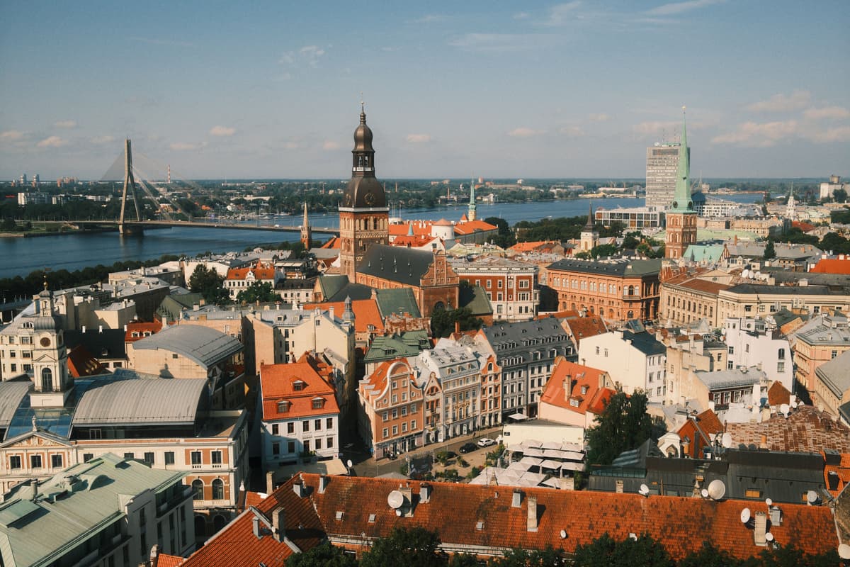 Hiring in Latvia: Minimum Wage and Employment Guide