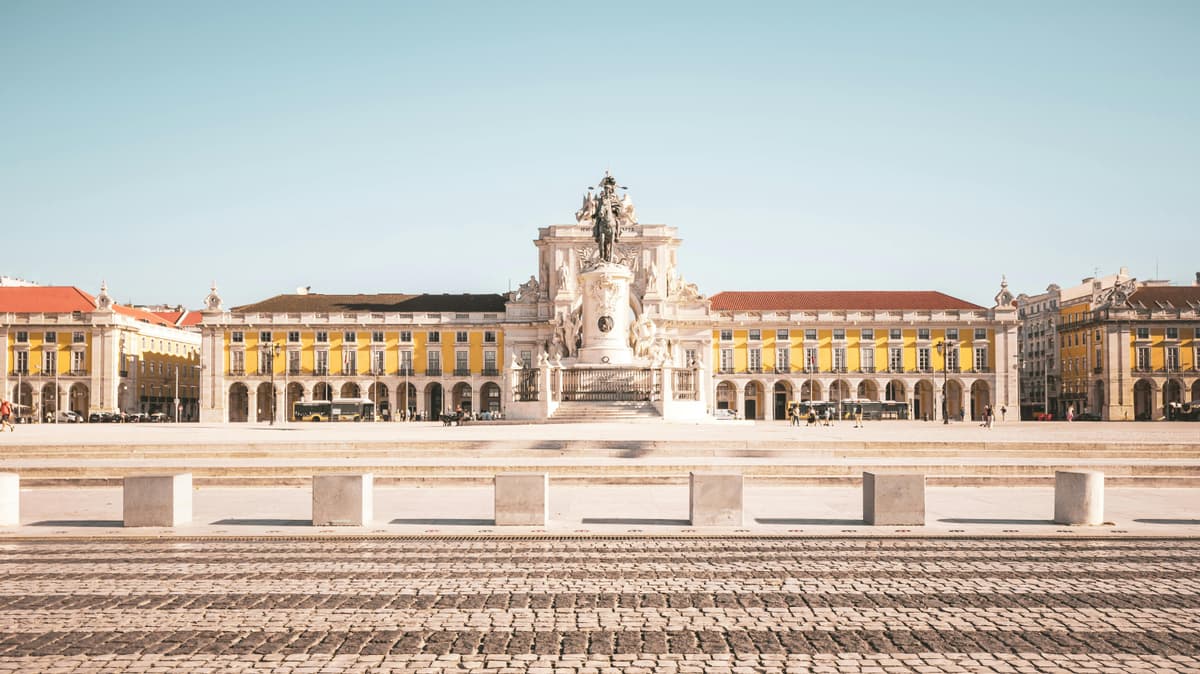 Hiring in Portugal: Minimum Wage and Employment Guide