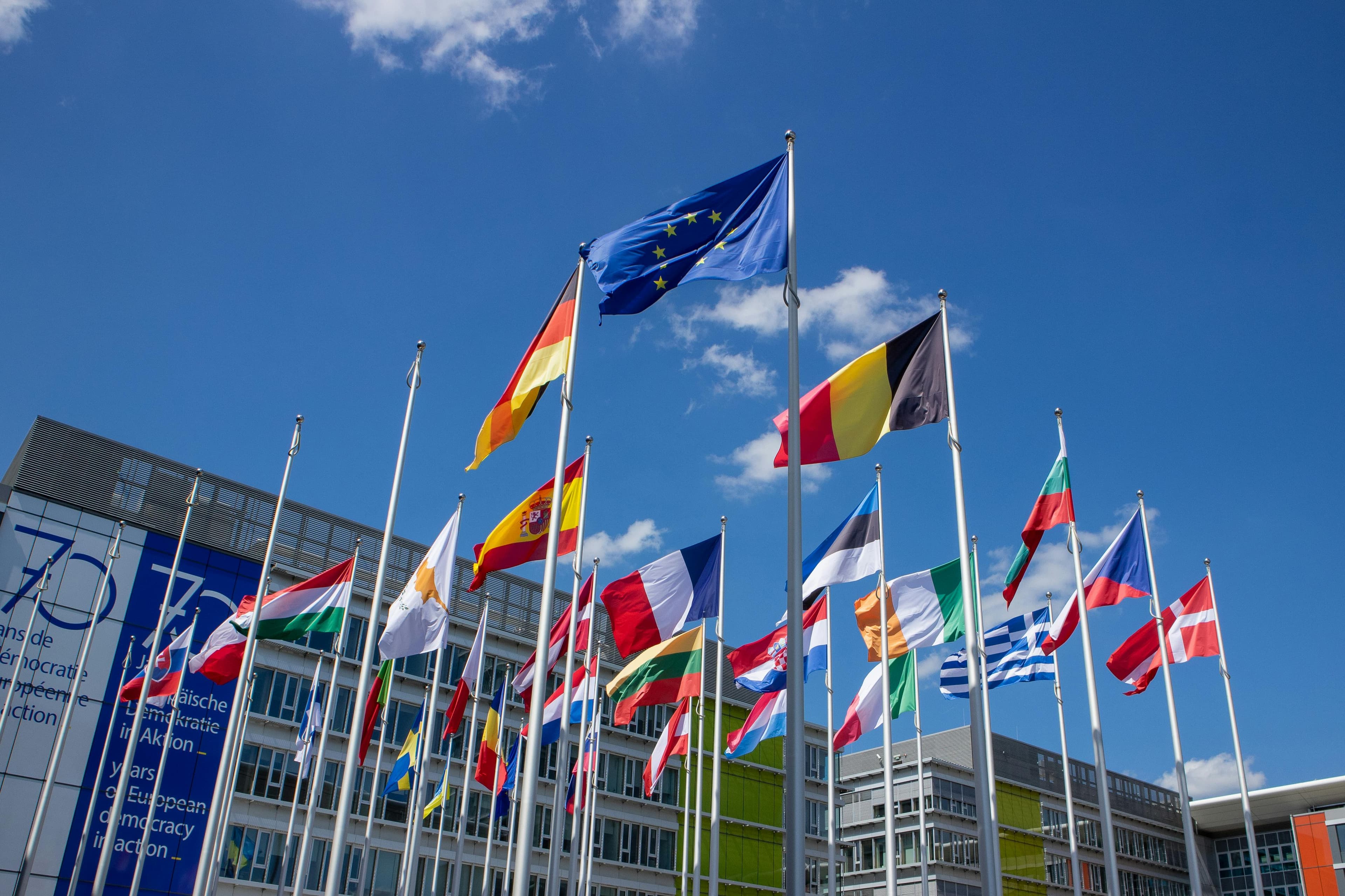 The European Pay Transparency Directive: A Practical Compliance Guide for U.S. Employers