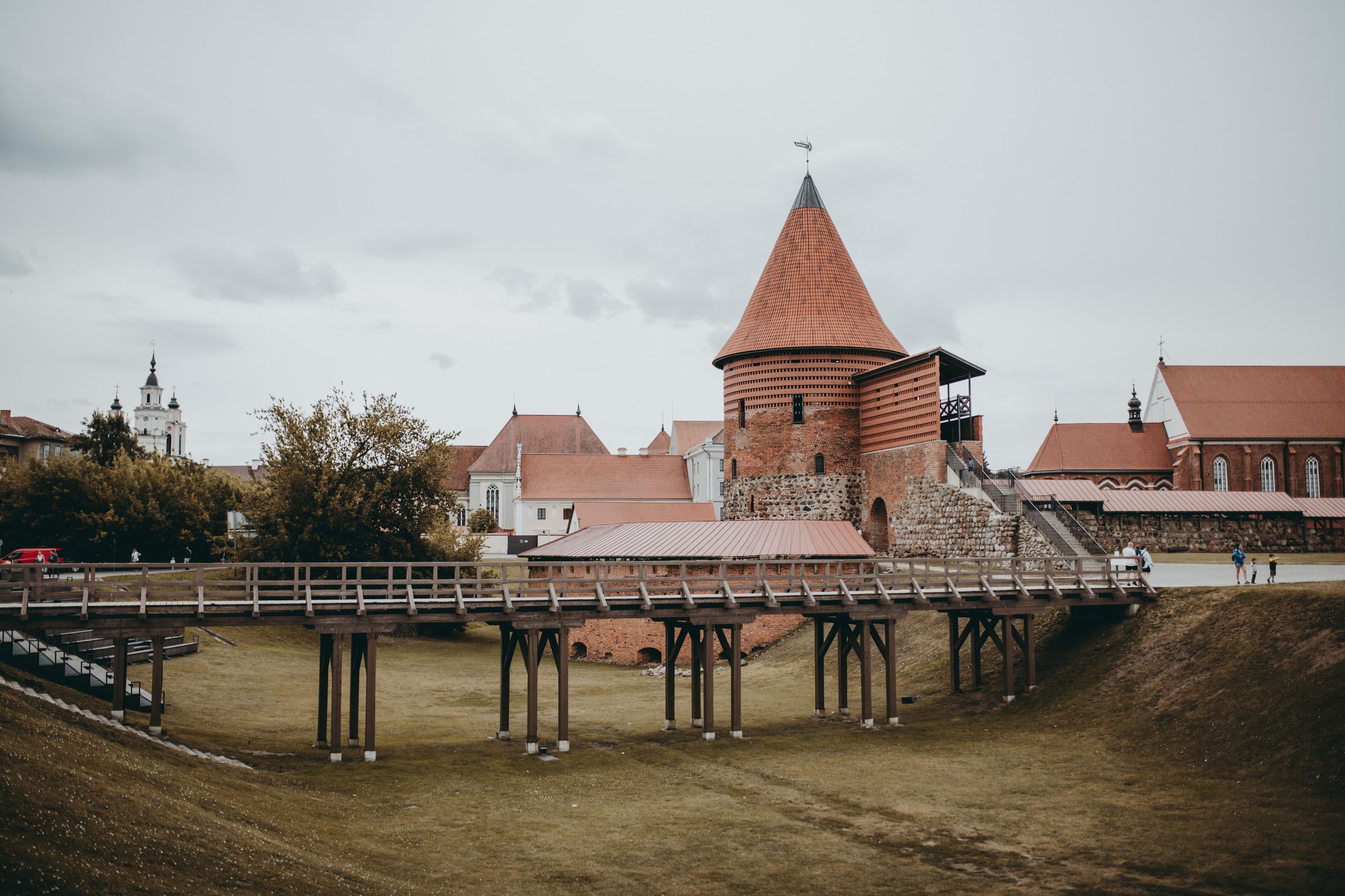 Hiring in Lithuania: Minimum Wage and Employment Guide