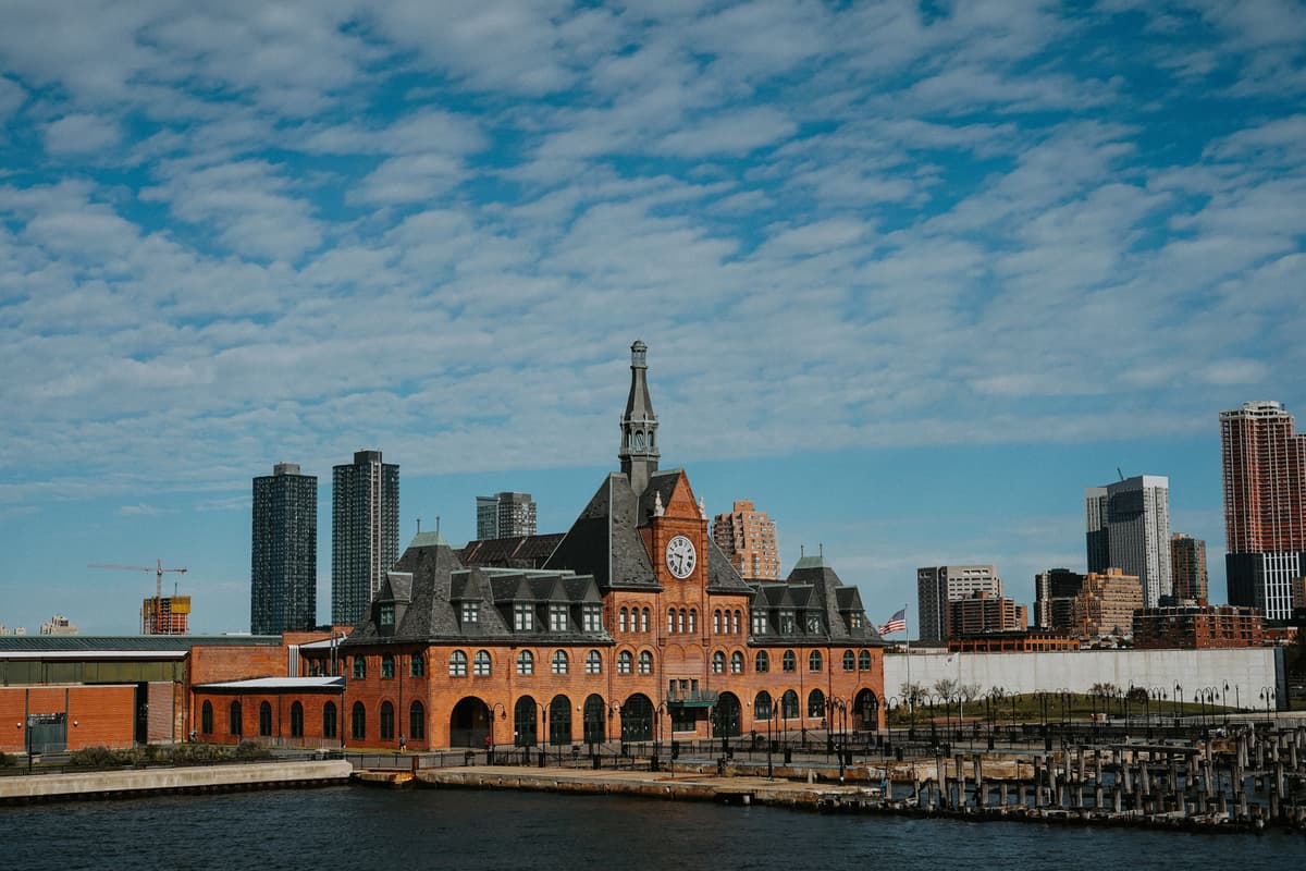 Hiring in New Jersey: Minimum Wage and Employment Guide