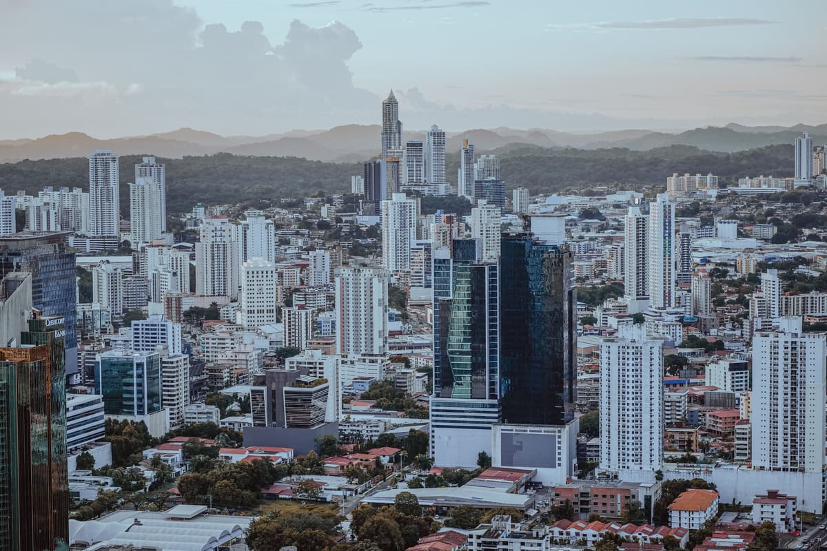 Hiring in Panama: Minimum Wage and Employment Guide