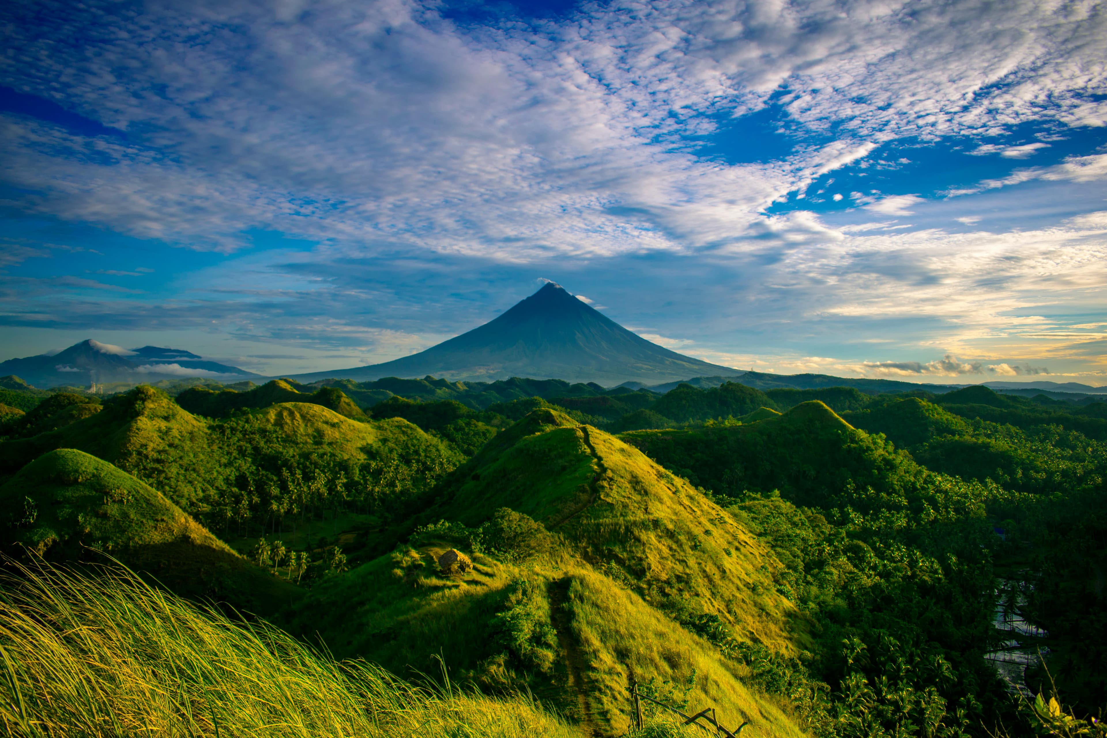 Hiring in The Philippines: Minimum Wage and Employment Guide