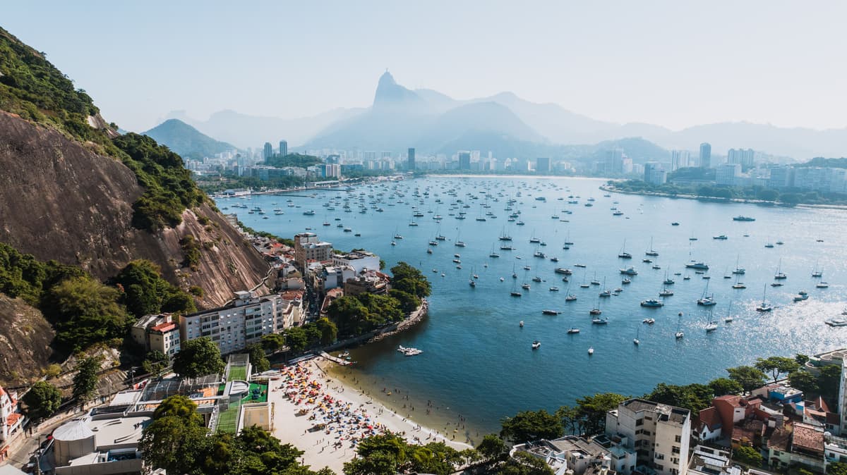 Hiring in Brazil: Minimum Wage and Employment Guide